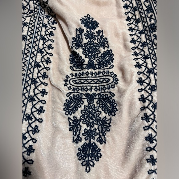 ZARA Beautiful Velvet Satin Embroidered Kimono Style Cardigan Coat Like New XS - Picture 10 of 12